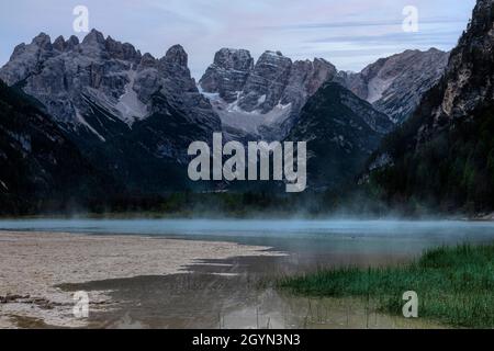Lago di Landro, Toblach, Südtirol, Dolomiten, Italien Stockfoto