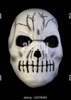 Cracked Skull Maske Gegen Schwarzen Hintergrund Isoliert Stockfoto