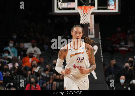 Las Vegas, USA. Okt. 2021. LAS VEGAS, NV - 8. OKTOBER: Phoenix Mercury Center Brittney Griner (42) während des Spiels 5 des WNBA-Halbfinales zwischen den Las Vegas Aces und dem Phoenix Mercury am 8. Oktober 2021 im Mandalay Bay Events Center in Paradise, USA. (Foto von Louis Grasse/PxImages) Credit: Px Images/Alamy Live News Stockfoto