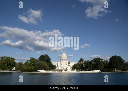 Washington, USA. September 2021. Das am 30. September 2021 aufgenommene Foto zeigt das US-Kapitolgebäude in Washington, DC, USA. Quelle: Liu Jie/Xinhua/Alamy Live News Stockfoto