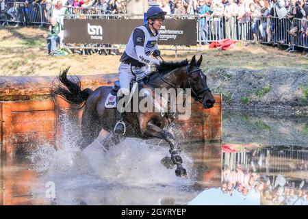 ENSCHEDE, NIEDERLANDE - 9. OKTOBER: William Fox-Pitt GBR mit Grafennacht während des militärischen Boekelo Cross Country am 9. Oktober 2021 in Enschede, Niederlande (Foto: Albert ten Hove/Orange Picts) Stockfoto