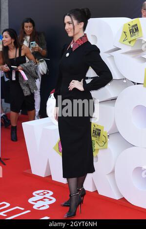London, Großbritannien. 09. Oktober 2021. Maya Henry bei der Gala-Premiere von Ron's Gone Wrong, die Teil des BFI London Film Festival ist und in der Royal Festival Hall stattfand. Quelle: Doug Peters/EMPICS/Alamy Live News Stockfoto