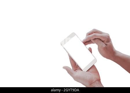 Nachbau eines weißen Mobiltelefons mit weißem Bildschirm. Man Hand hält Smartphone mit Handy für Nachrichten-Chat. Weißer Hintergrund leerer Raum für Werbung Busin Stockfoto