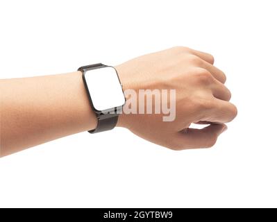 Männliche Hand trägt Smart-Uhr mit leerem Bildschirm isoliert auf weißem Hintergrund mit Clipping-Pfad. Stockfoto