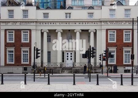 London, England - Juli 24 2020: Das General Lying-In Hospital. Es wurde 1767 eröffnet und war eines der ersten Entbindungskrankenhäuser im Vereinigten Königreich. Liegen ist ein altmodischer Begriff für die Geburt. Stockfoto