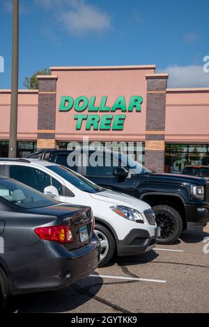 Vadnais Heights, Minnesota. Dollar Tree Store, ein Discountmarkt, ist ein Fortune 500-Unternehmen. Stockfoto