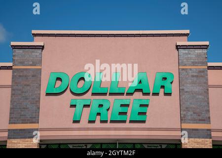 Vadnais Heights, Minnesota. Dollar Tree Store, ein Discountmarkt, ist ein Fortune 500-Unternehmen. Stockfoto