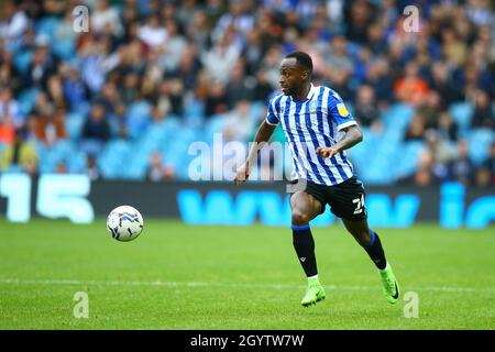 Hillsborough, Sheffield, England - 9. Oktober 2021 Saido Berahino (24) von Sheffield Mittwoch während des Spiels Sheffield Mittwoch gegen Bolton Wanderers, Sky Bet League One, 2021/22, Hillsborough, Sheffield, England - 9. Oktober 2021 Kredit: Arthur Haigh/WhiteRoseFotos/Alamy Live News Stockfoto