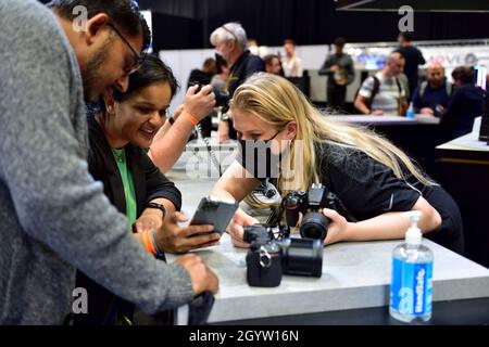 Nikon stellt die Kamera auf der „The Photography Show & The Video Show“ National Exhibition Centre (NEC) Birmingham, Großbritannien vor Stockfoto