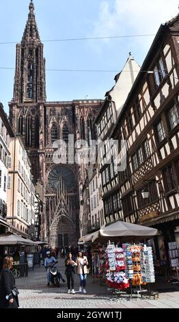 Straßburger Kathedrale oder die Kathedrale unserer Lieben Frau von Straßburg in Straßburg, Frankreich. Kathedrale Notre-Dame de Strasbourg Stockfoto