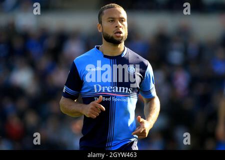 High Wycombe, Großbritannien. Oktober 2021. Curtis Thompson von Wycombe Wanderers in Aktion während des Spiels. EFL Skybet Football League One match, Wycombe Wanderers gegen Gillingham im Adams Park Stadium in High Wycombe, Buckinghamshire am Samstag, 9. Oktober 2021 . Dieses Bild darf nur für redaktionelle Zwecke verwendet werden. Nur zur redaktionellen Verwendung, Lizenz für kommerzielle Nutzung erforderlich. Keine Verwendung bei Wetten, Spielen oder Veröffentlichungen in einem Club/einer Liga/einem Spieler. PIC von Steffan Bowen/Andrew Orchard Sports Photography/Alamy Live News Credit: Andrew Orchard Sports Photography/Alamy Live News Stockfoto