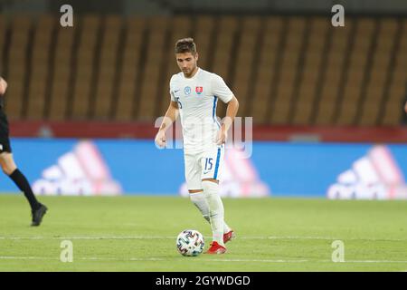 Sevilla, Spanien. Okt. 2021. Samuel Lavrincik (SVK) Fußball/Fußball : UEFA U-21-Meisterschaft Qualifikationsrunde Spiel zwischen U21 Spanien 3-2 U21 Slowakei im Estadio La Cartuja de Sevilla in Sevilla, Spanien . Quelle: Mutsu Kawamori/AFLO/Alamy Live News Stockfoto