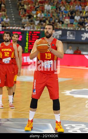 A Coruña, Spanien. Marc Gasol schießt während des freundschaftlichen Basketballspiels zwischen Spanien und Kanada in Einem Coruña am 6. August 2014 auf den Korb Stockfoto