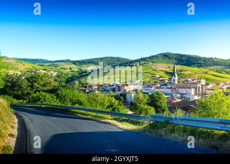 Le Perreon et les lueurs matinales, Le Beaujolais Stockfoto