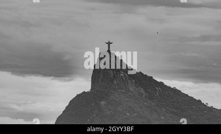 Rio de Janeiro, Brasilien - UM 2021: Christus der Erlöser (Cristo Redentor) einer der größten Touristenattraktionen Brasiliens Stockfoto
