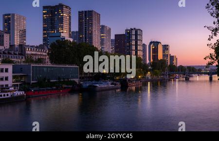 Blick von der Bir-Hakeim-Brücke in Paris Stockfoto