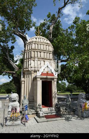 Ho Hem Monthian Thewarat, oder der Schrein des Goldenen Palastes des Gotteskönigs, auf dem Gelände des Bang Pa-in Königspalastes, Provinz Ayutthaya, Thailand Stockfoto