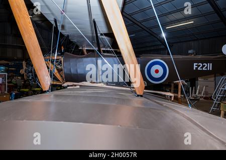 Ein Nachbau des WWI Sopwith 1 1/2 Strutter Flugzeug Doppeldecker im Bau von Aviation Preservation Society of Scotland, East Lothian, UK Stockfoto