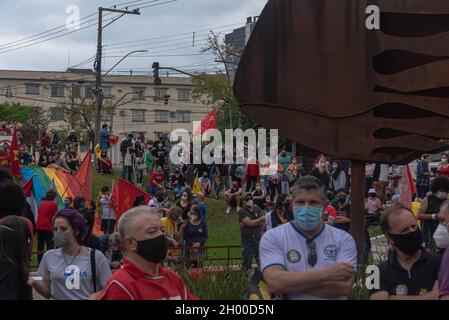 Santa Maria RS Brasilien. 10. Februar 2021. Antifaschistische Volksdemonstrationen gegen die Regierung bolsonaro. Antifaschistische und antigenozidale Proteste. Stockfoto