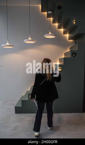 London UK 10 October 2021 Decorex bietet der Innenarchitektur-Community eine einmalige Gelegenheit, exquisite Kreationen von einer Reihe internationaler Aussteller, Paul Quezada-Neiman/Alamy Live News, zu entdecken Stockfoto