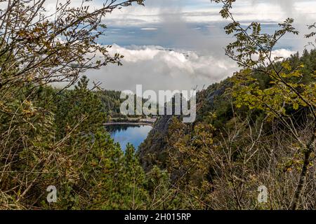 Blick auf den Lac Blanc in den Vogesen. Orbey, Frankreich Stockfoto