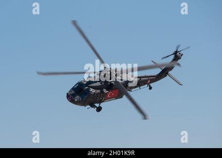 Sivrihisar, Türkei - 12. September 2021: Demoteam des türkischen Gendarms Celik Kanatlar war einer der Teilnehmer der Sivrihisar Airshows. Stockfoto