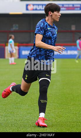 Crawley, Großbritannien. Dezember 2019. Ashleigh Neville (29 Tottenham) während des Super League-Spiels der Frauen zwischen Brighton & Hove Albion und Tottenham Hotspur im People's Pension Stadium in Crawley. Kredit: SPP Sport Pressefoto. /Alamy Live News Stockfoto