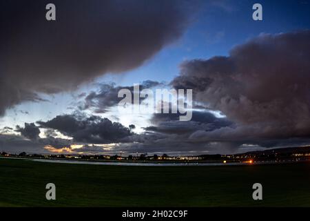 flughafen glasgow stürmische Wolken Stockfoto