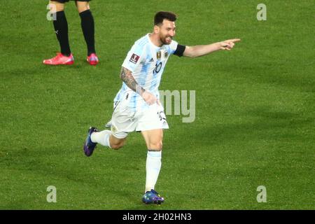 BUENOS AIRES, 11.10.2021: Argentinien steht Uruguay bei der 5. Qualifikationsrunde für die Weltmeisterschaft 2022 in Katar im Stadion Monumental gegenüber. Stockfoto