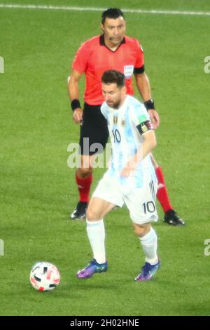 BUENOS AIRES, 11.10.2021: Argentinien steht Uruguay bei der 5. Qualifikationsrunde für die Weltmeisterschaft 2022 in Katar im Stadion Monumental gegenüber. Stockfoto