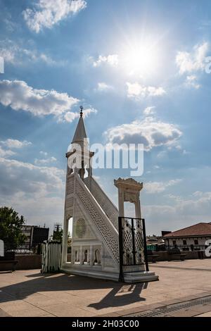 Ankara Haci Bayram Turbesi Mausoleum atemberaubende malerische Aussicht auf Mihrab an einem Tag des blauen Himmels im Sommer Stockfoto