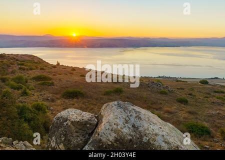 Blick auf den See von Galilee bei Sonnenuntergang von den Golanhöhen, Nordisraelisch Stockfoto