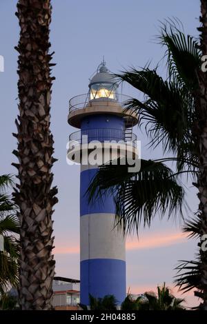 Sonnenaufgang in der Küstenstadt Torre del Mar, Axarquia, Malaga, Andalucía, Costa del Sol, Spanien Stockfoto