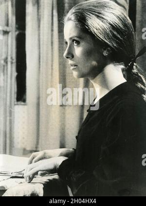 Die französische Schauspielerin Catherine Deneuve, 1970er Jahre Stockfoto