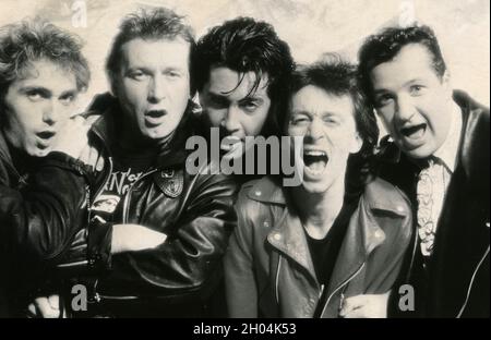 Der italienische Sänger und Songwriter Vasco Rossi (zweiter links) und die Steve Rogers Band, 1980er Jahre Stockfoto