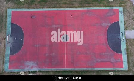 Luftaufnahme eines Sportfeldes in Zenica, Zentralbosnien Stockfoto
