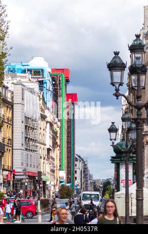 Paris, France, september 2021. Characteristic colorful back of the centre Pompidou museum building Stockfoto