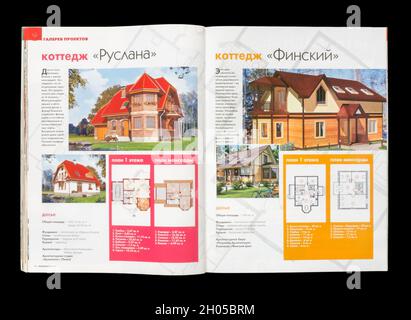 Das Innere der russischen Zeitschrift 'Ljubimaja Dacha', Februar 2010. Stockfoto