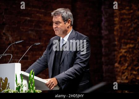 Der bayerische Ministerpräsident Dr. Markus Söder hällt Rede. Am 11.10.2021 fand in der Allerheiligen-Hofkirche in München ein Festakt anlässlich des Amtswechsels am Bayerischen Verfassungsgerichtshof sowie am Oberlandesgericht München und am Bayerischen Obersten Landesgericht statt. - - feierliche Änderung des Präsidenten des Bayerischen Verfassungsgerichts am 11. Oktober 2021 in München - feierliche Änderung des Präsidenten des Bayerischen Verfassungsgerichts am 11. Oktober 2021 in München. (Foto von Alexander Pohl/Sipa USA) Stockfoto