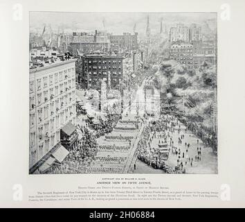 Ansicht von Fifth Avenue New York Grant's Funeral aus dem amerikanischen Bürgerkrieg Buch und Grant Album : 'Art Immortelles' : Eine Mappe aus Halbton-Reproduktionen von seltenen und teuren Fotografien, die die Erinnerung an General Ulysses S. Grant verewigen sollen und Szenen und Vorfälle im Zusammenhang mit dem Bürgerkrieg darstellen, veröffentlicht in Boston und New York von W. H. Allen im Jahr 1894 Stockfoto