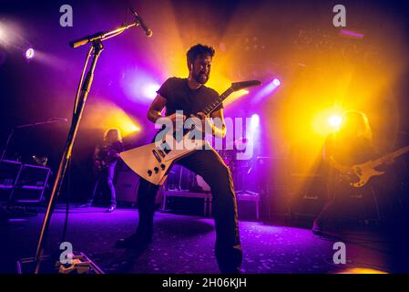 Malmö, Schweden. Oktober 2021. Die schwedische Stoner-Rockband Deville spielt ein Live-Konzert im Kulturbolaget in Malmoe. (Foto: Gonzales Photo - Joe Miller). Stockfoto