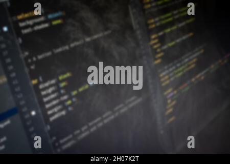 CSS Hallo Welt Code auf dem Bildschirm verschwommen Hintergrundbild Stockfoto