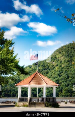 Cold Spring ist ein historisches Dorf am Hudson River im US-Bundesstaat New York Stockfoto