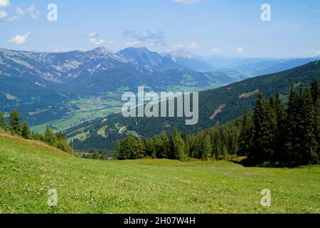 Wunderschöne Alpenlandschaft der Region Schladming-Dachstein in Österreich (Steiermark in den österreichischen Alpen) Stockfoto