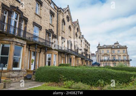 Balmoral Terrace, viktorianische wohlhabende Wohnungen, die jetzt in Saltburn by the Sea, cleveland, England, Großbritannien, umgewandelt wurden Stockfoto