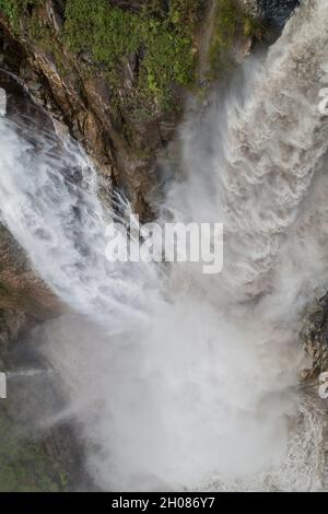 Agoyan fällt auf den Fluss Pastaza in Ecuador Stockfoto