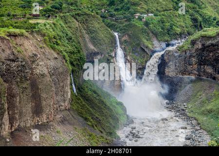 Agoyan fällt auf den Fluss Pastaza in Ecuador Stockfoto