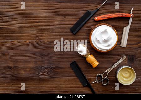 Rasierzubehör Set mit Rasiermesser. Draufsicht Stockfoto