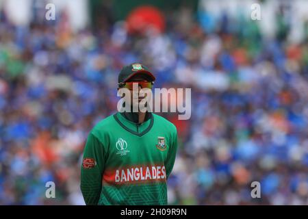 Birmingham, Großbritannien. Juli 2019. Bangladesh Cricket Spieler Shakib Al Hasan reagieren während des 40. Spiels der ICC (International Cricket Council) Cricket World Cup 2019 zwischen Indien und Bangladesch in Birmingham in England. Indien gewann mit 28 Läufen. (Foto von MD Manik/SOPA Images/Sipa USA) Quelle: SIPA USA/Alamy Live News Stockfoto