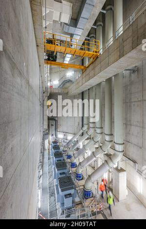 '26.05.2021, Deutschland, Nordrhein-Westfalen, Oberhausen - Emscher-Umbau, Neubau des Emscher-AKE-Abwasserkanals, hier der neue Stockfoto